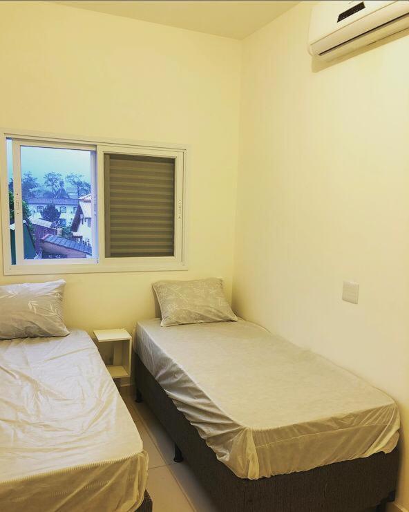 Apartamento com Varanda